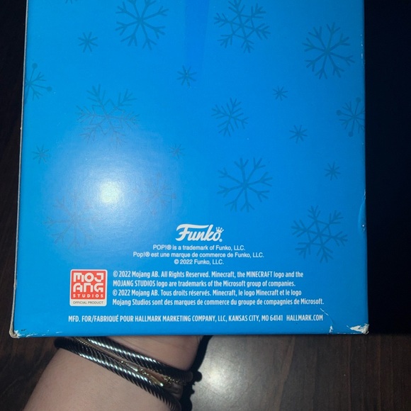 Funko Blue Snowflake Box - Picture 2 of 2